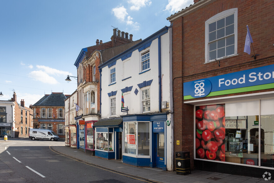 5 High St, Horncastle for sale - Primary Photo - Image 1 of 1