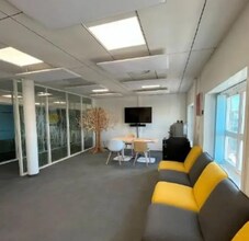 Office in Lyon to rent Interior Photo- Image 1 of 3