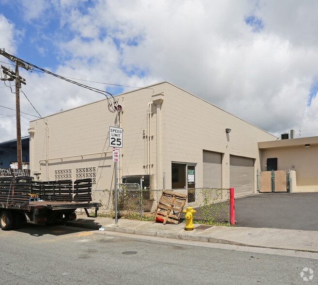 306 Kalihi St, Honolulu, HI for rent - Building Photo - Image 2 of 3