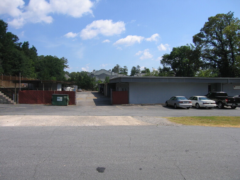 1795 Corn Rd SE, Smyrna, GA for rent - Building Photo - Image 1 of 1