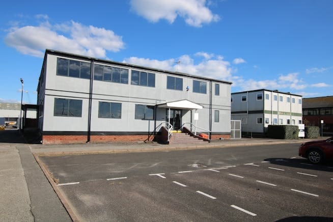 New Harbour Rd, Poole to rent - Building Photo - Image 2 of 2