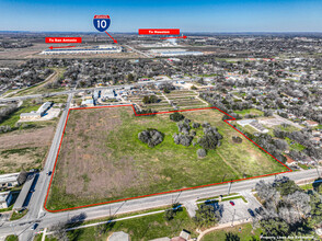 920 San Antonio Ave, Seguin, TX for sale Building Photo- Image 1 of 24