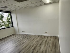 425 E Colorado St, Glendale, CA for rent Building Photo- Image 1 of 2