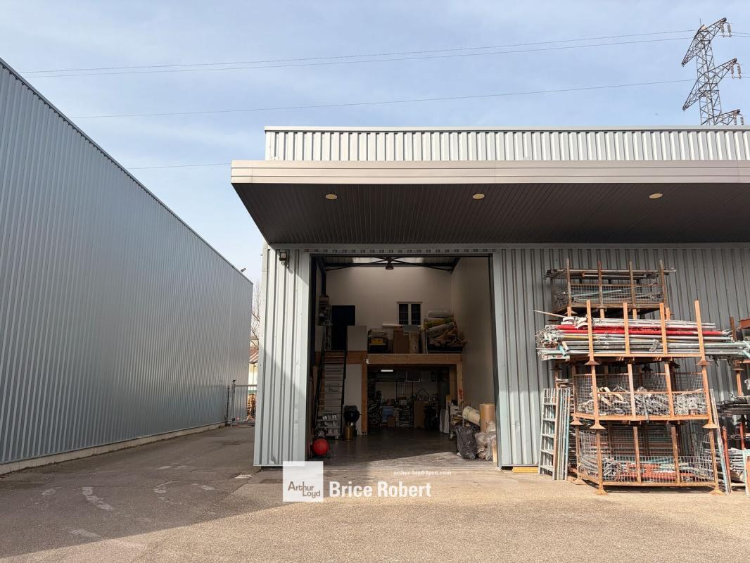 Light Industrial in Saint Priest to rent Building Photo- Image 1 of 7