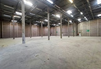 24 Scrubs Ln, London to rent Interior Photo- Image 2 of 2