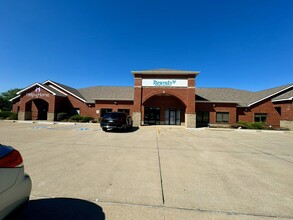 938 Mezzanine Dr, Lafayette, IN for rent Building Photo- Image 2 of 9