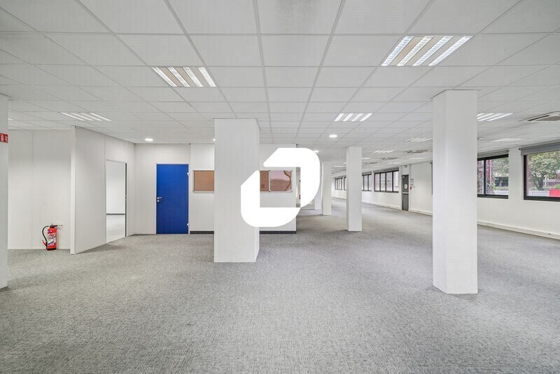 Office in Villeurbanne to rent - Interior Photo - Image 3 of 14