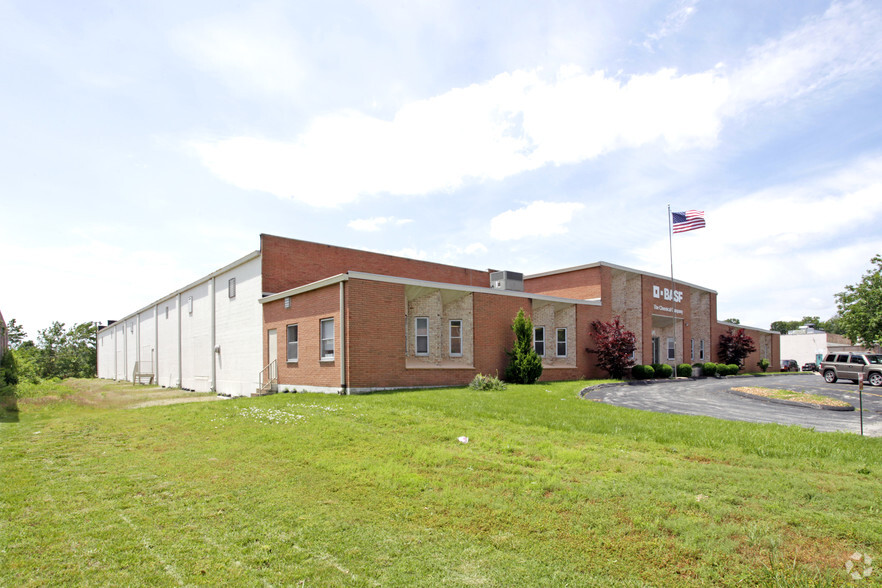 3615 Tree Court Industrial Blvd, Kirkwood, MO for rent - Primary Photo - Image 1 of 5