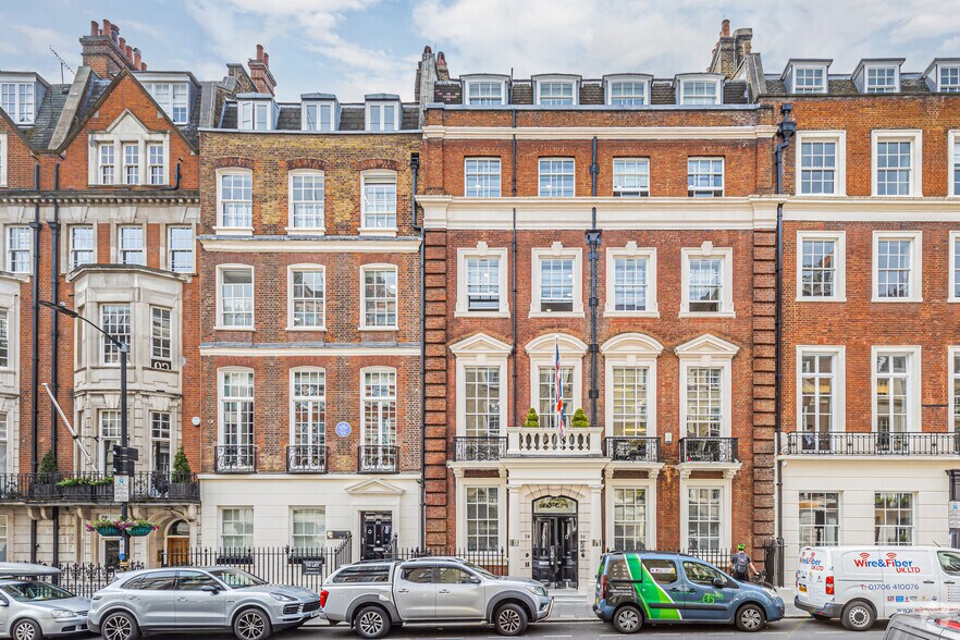 59-60 Grosvenor St, London to rent - Primary Photo - Image 1 of 39