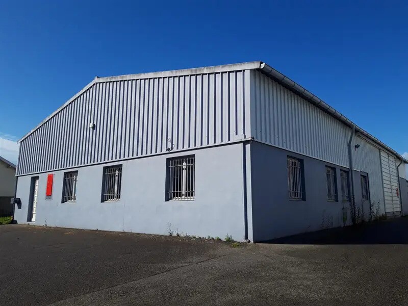 Location Local d'activités 363 m² - Photo 1