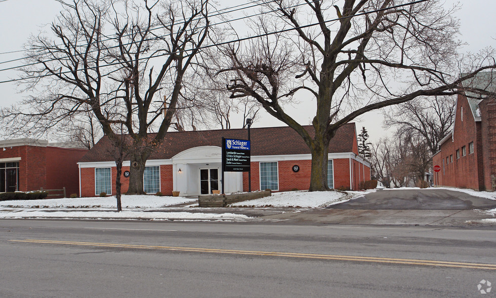 4614 Main St, Buffalo, NY for sale - Primary Photo - Image 1 of 1