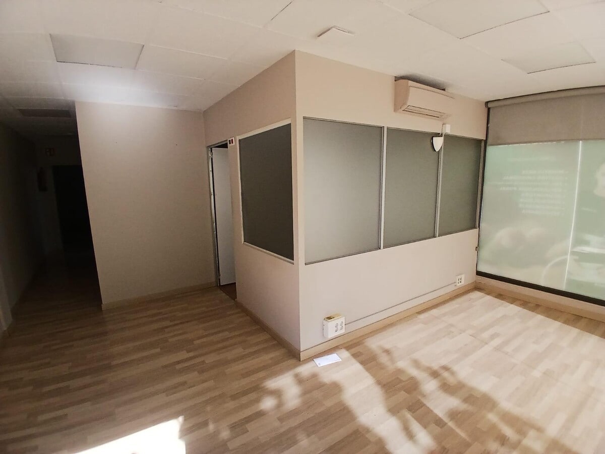 Sant Andreu de la Barca, BAR 08740 - Unit B1 - - Interior Photo - Image 1 of 18