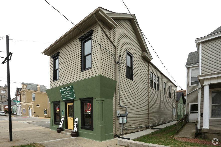 918 E Market St, New Albany, IN for sale - Building Photo - Image 2 of 8