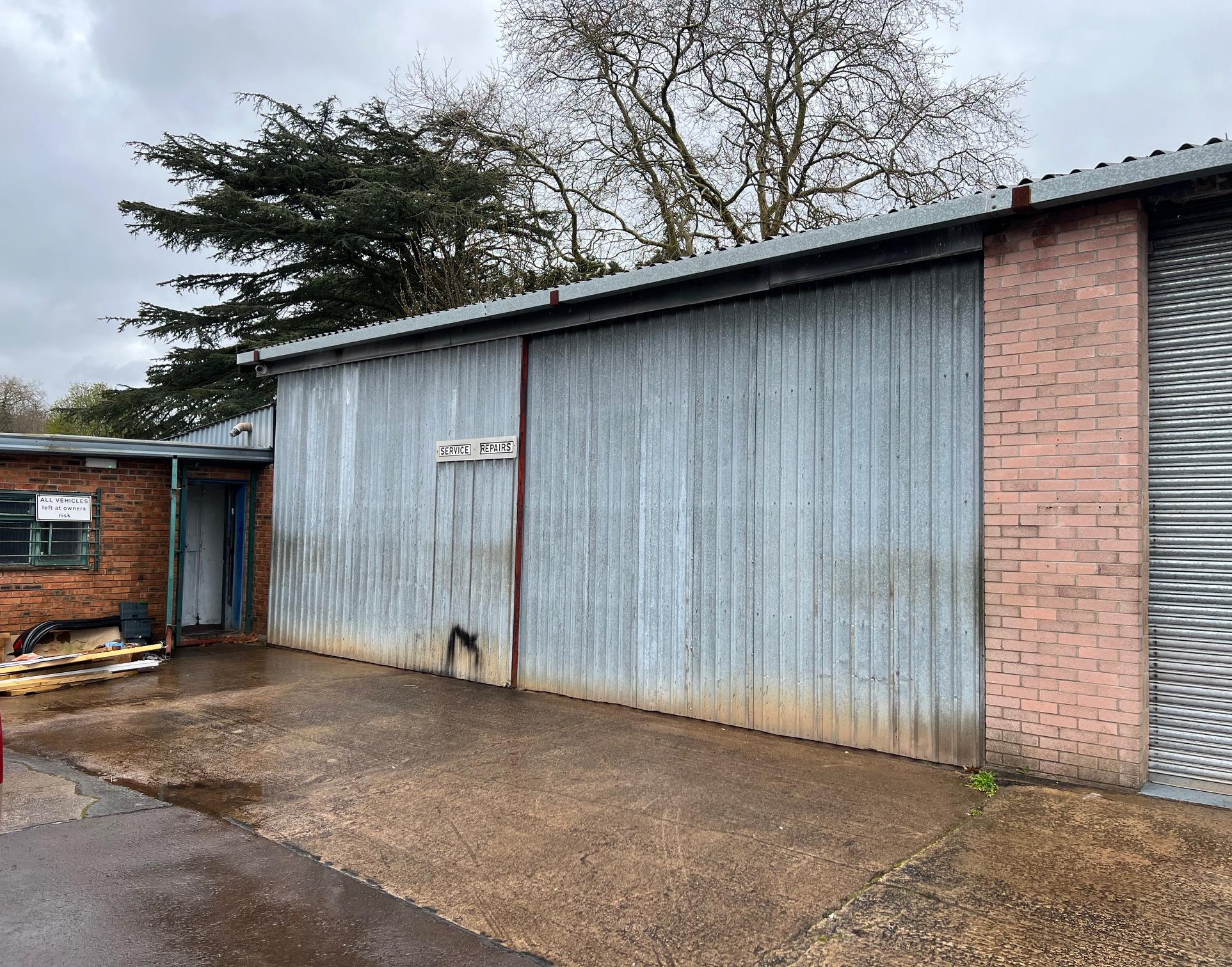 Wonastow Rd, Monmouth to rent Primary Photo- Image 1 of 5