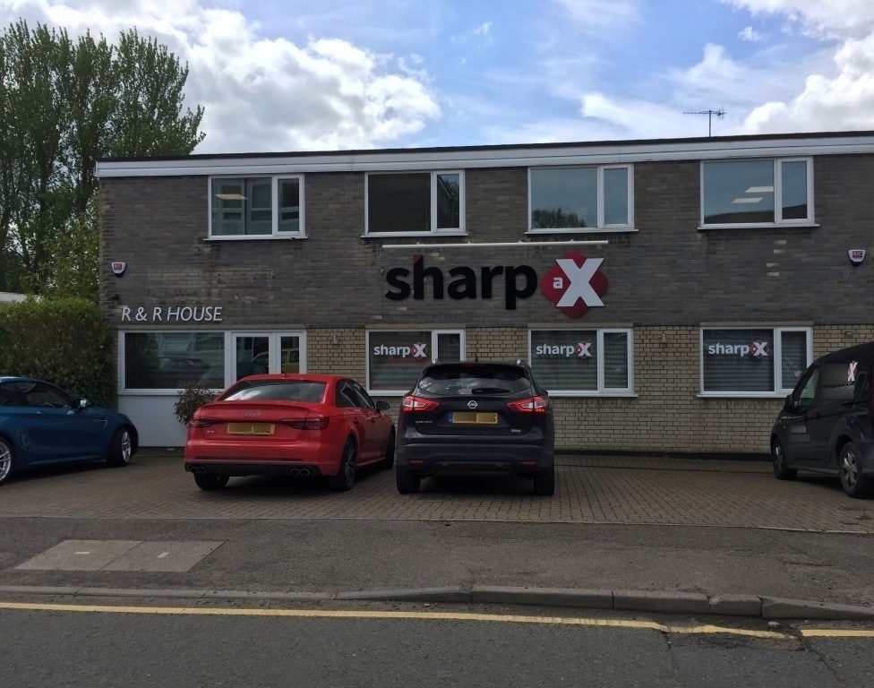 Northbridge Rd, Berkhamsted to rent Building Photo- Image 1 of 3