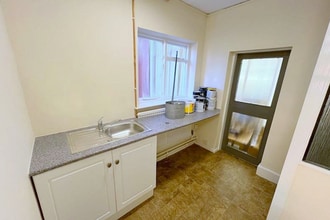 6 Manchester Rd, Bury to rent Interior Photo- Image 2 of 6