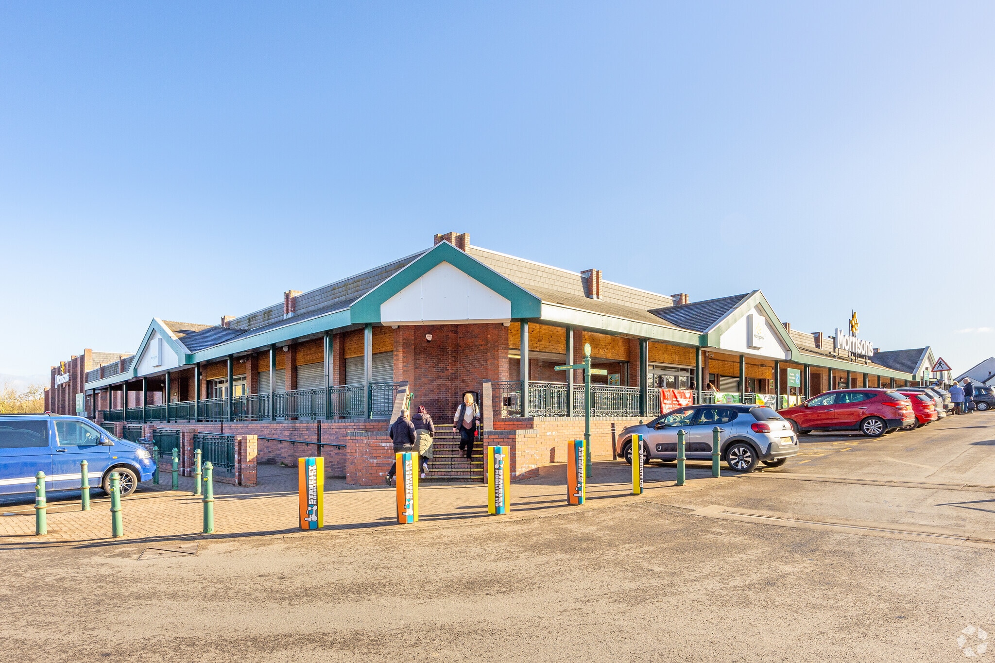 Barnfield Clos, Staveley to rent Building Photo- Image 1 of 4