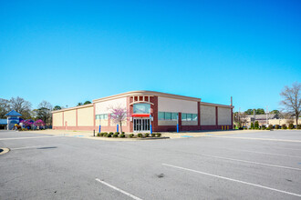 8902 Geyer Springs Rd, Little Rock, AR for sale Building Photo- Image 1 of 1