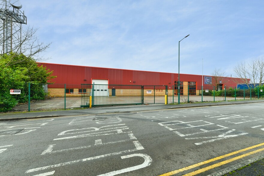 1-3 Glaisdale Pky, Nottingham for rent - Building Photo - Image 2 of 9