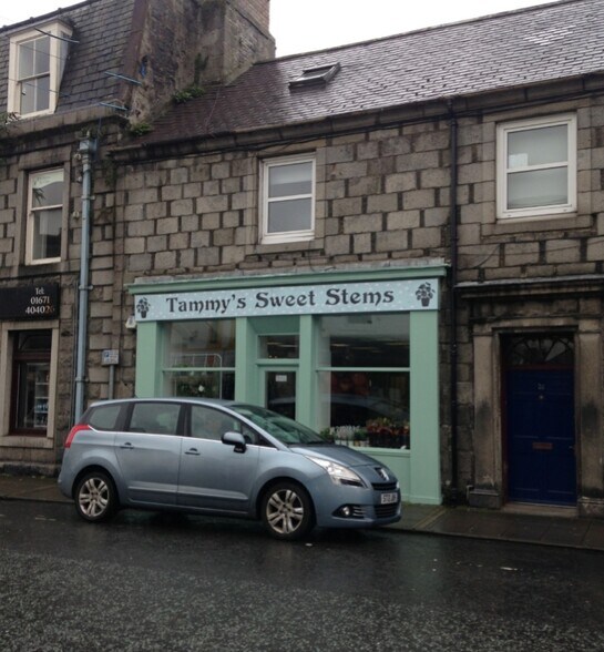 24 Victoria St, Newton Stewart DG8 6BT UK