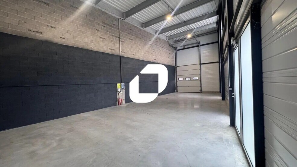 6 Rue Simone Veil, Holtzheim to rent - Interior Photo - Image 1 of 8