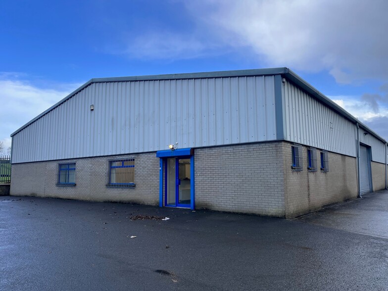 123C Front Rd, Lisburn to rent - Primary Photo - Image 1 of 2