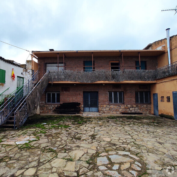 Retail in Piñuécar-Gandullas, MAD for sale - Primary Photo - Image 1 of 38