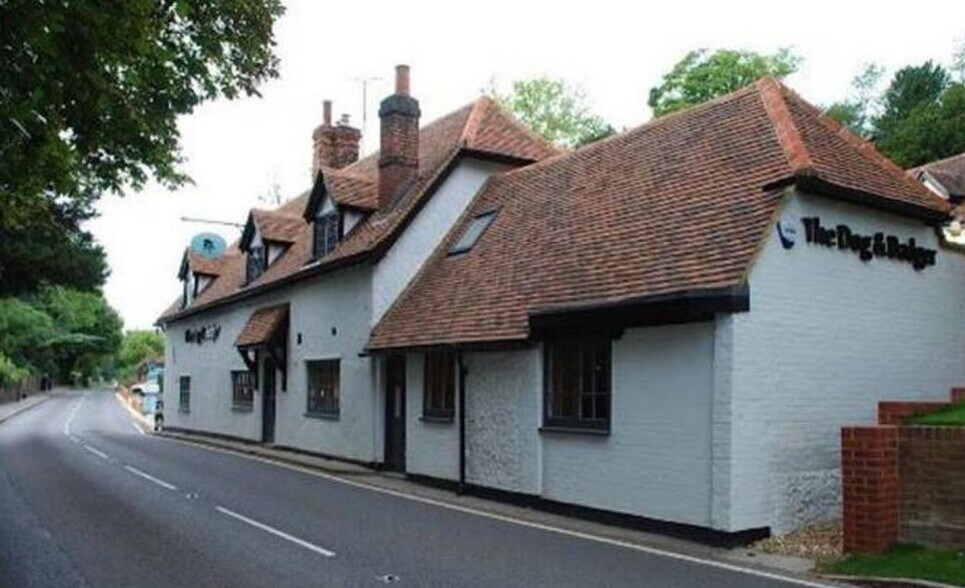 Henley Rd, Medmenham for sale - Primary Photo - Image 1 of 1