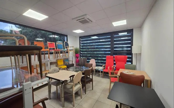 Office in La Seyne-sur-Mer for sale Building Photo- Image 1 of 7