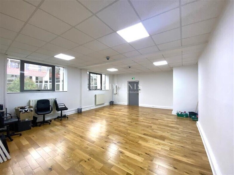 Office in Alfortville to rent - Interior Photo - Image 2 of 12