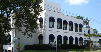 1125 Willis Ave, Albertson, NY for rent Building Photo- Image 1 of 2