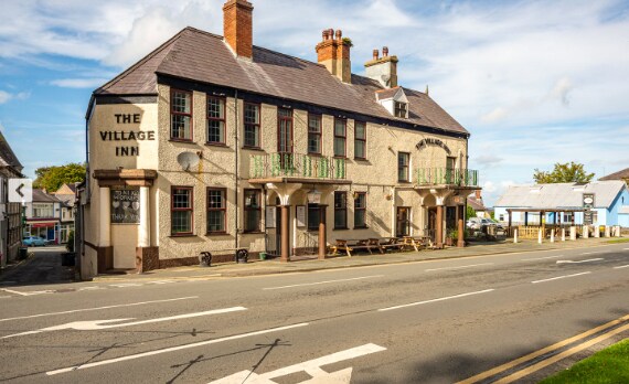 Penmaenmawr Rd, Llanfairfechan for sale - Building Photo - Image 1 of 1