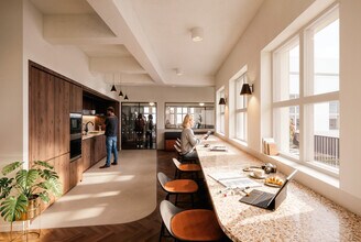 200-206 Regent St, London to rent Interior Photo- Image 2 of 9