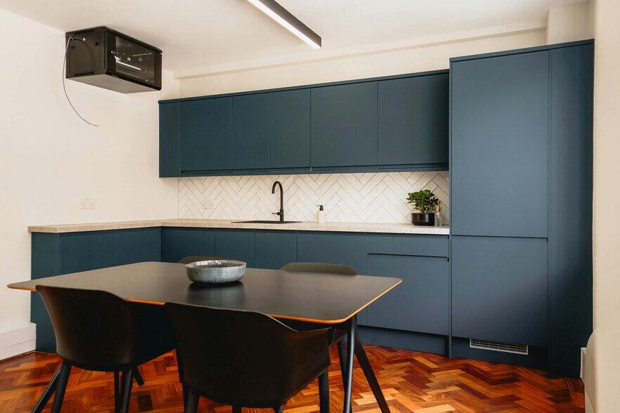 307-308 High Holborn, London to rent - Building Photo - Image 2 of 19