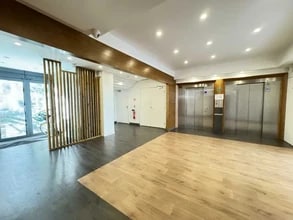 5 Rue Beffroy, Neuilly-sur-Seine to rent Interior Photo- Image 1 of 3