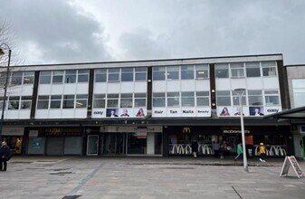 49 Warrington St, Ashton Under Lyne to rent Building Photo- Image 2 of 5