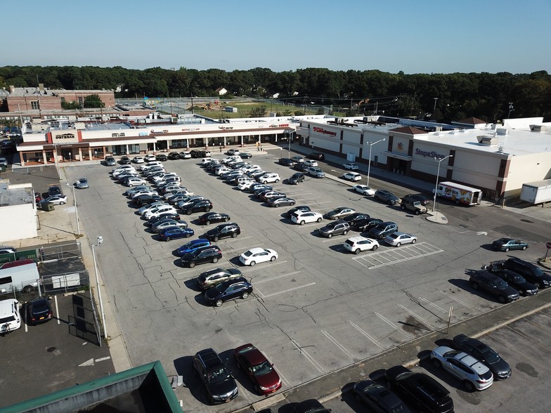 2124-2160 Merrick Mall, Merrick, NY for sale - Primary Photo - Image 1 of 1