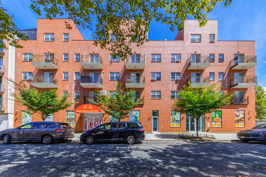 7159 160th St, Flushing, NY for sale - Building Photo - Image 1 of 15