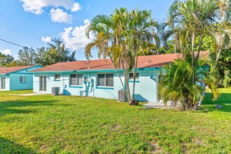 4916 Serafica Dr, Lake Worth, FL for sale Primary Photo- Image 1 of 64