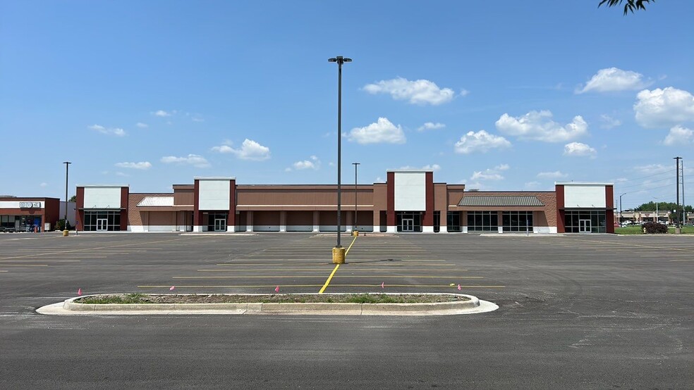 830 E Main St, Gardner, KS for rent - Building Photo - Image 1 of 2