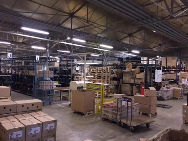Location Entrepôt 7 786 m²