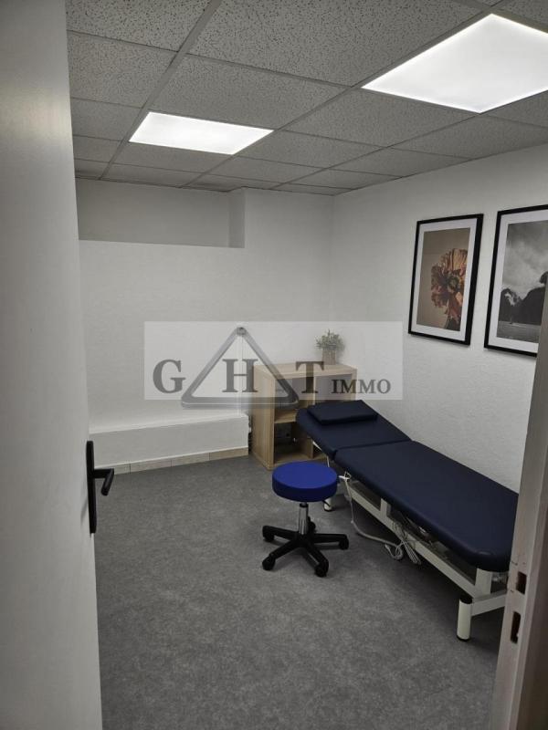 Office in Melun for sale Interior Photo- Image 1 of 7