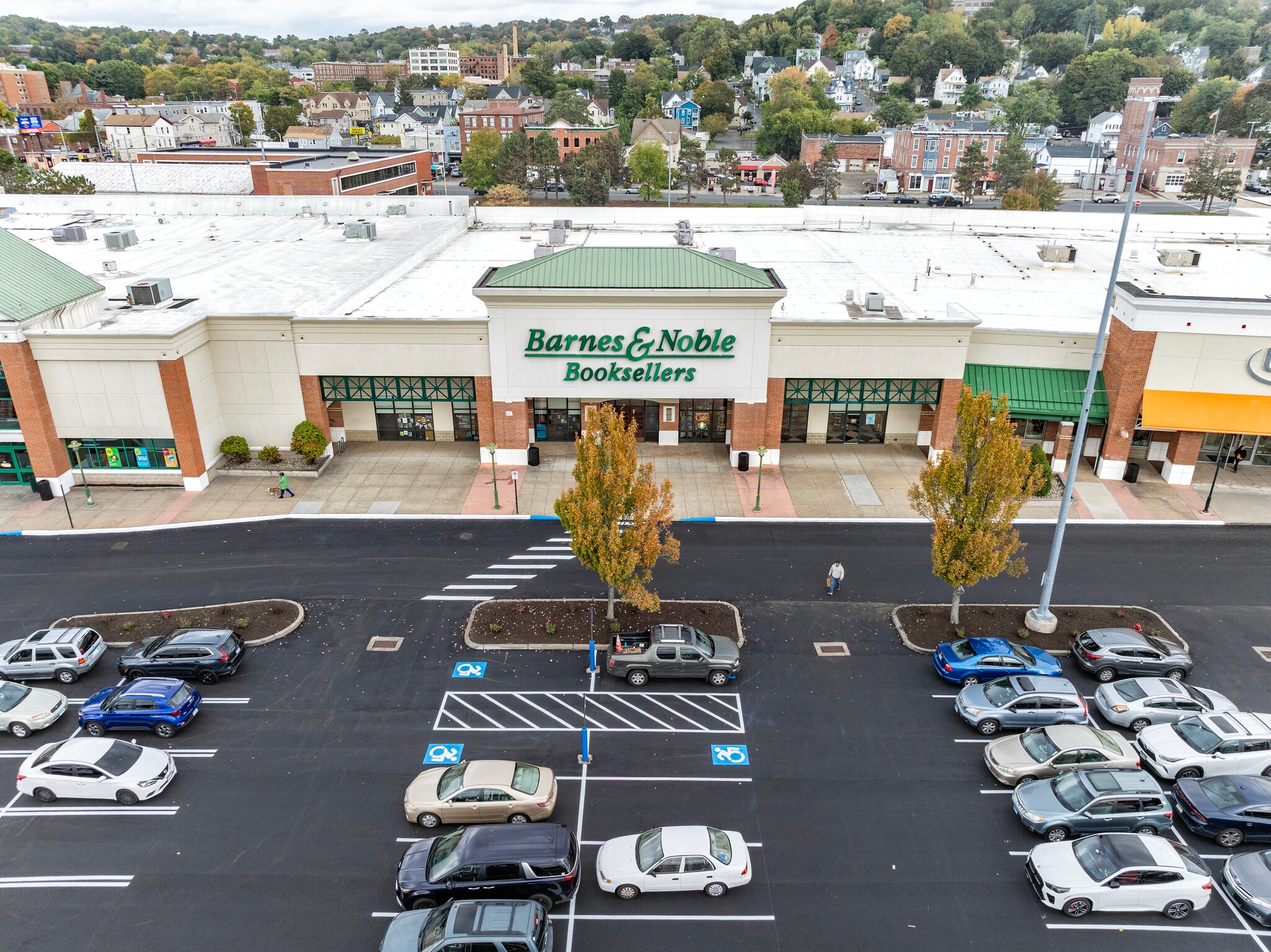 235 Union St, Waterbury, CT to rent Building Photo- Image 1 of 7