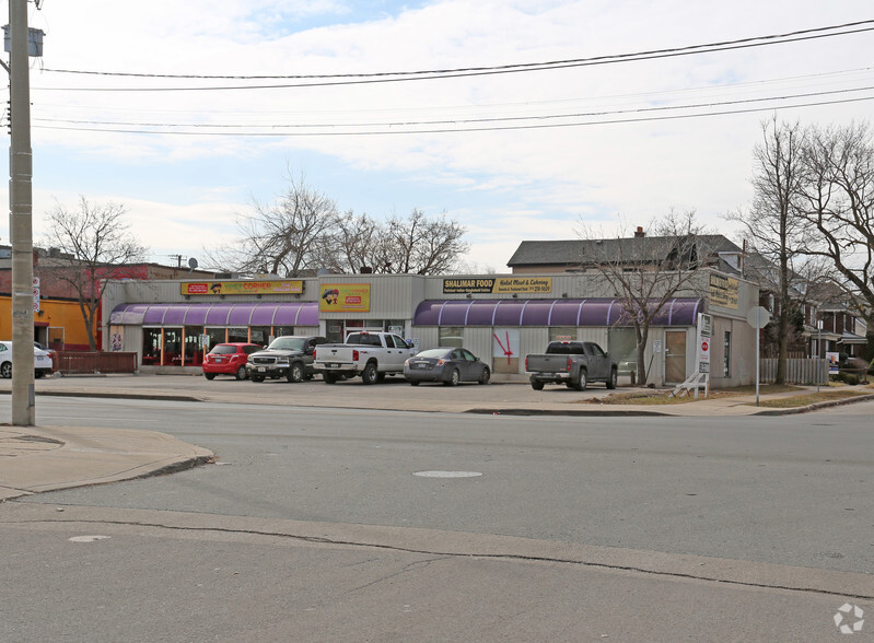 1384-1386 Main St E, Hamilton, ON for sale - Primary Photo - Image 1 of 4