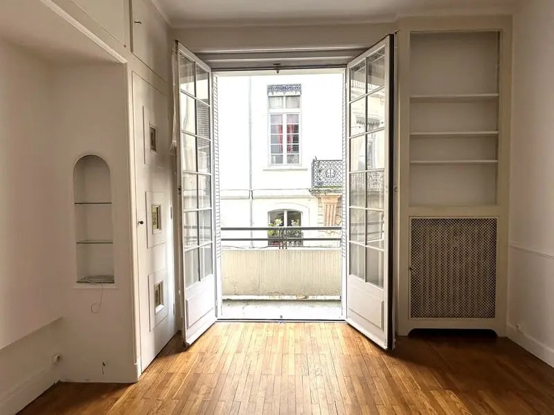 Location Bureaux 50 m² - Photo 1