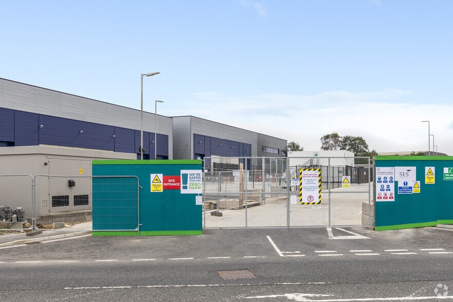 Infiniti Dr, Washington for sale - Primary Photo - Image 1 of 1