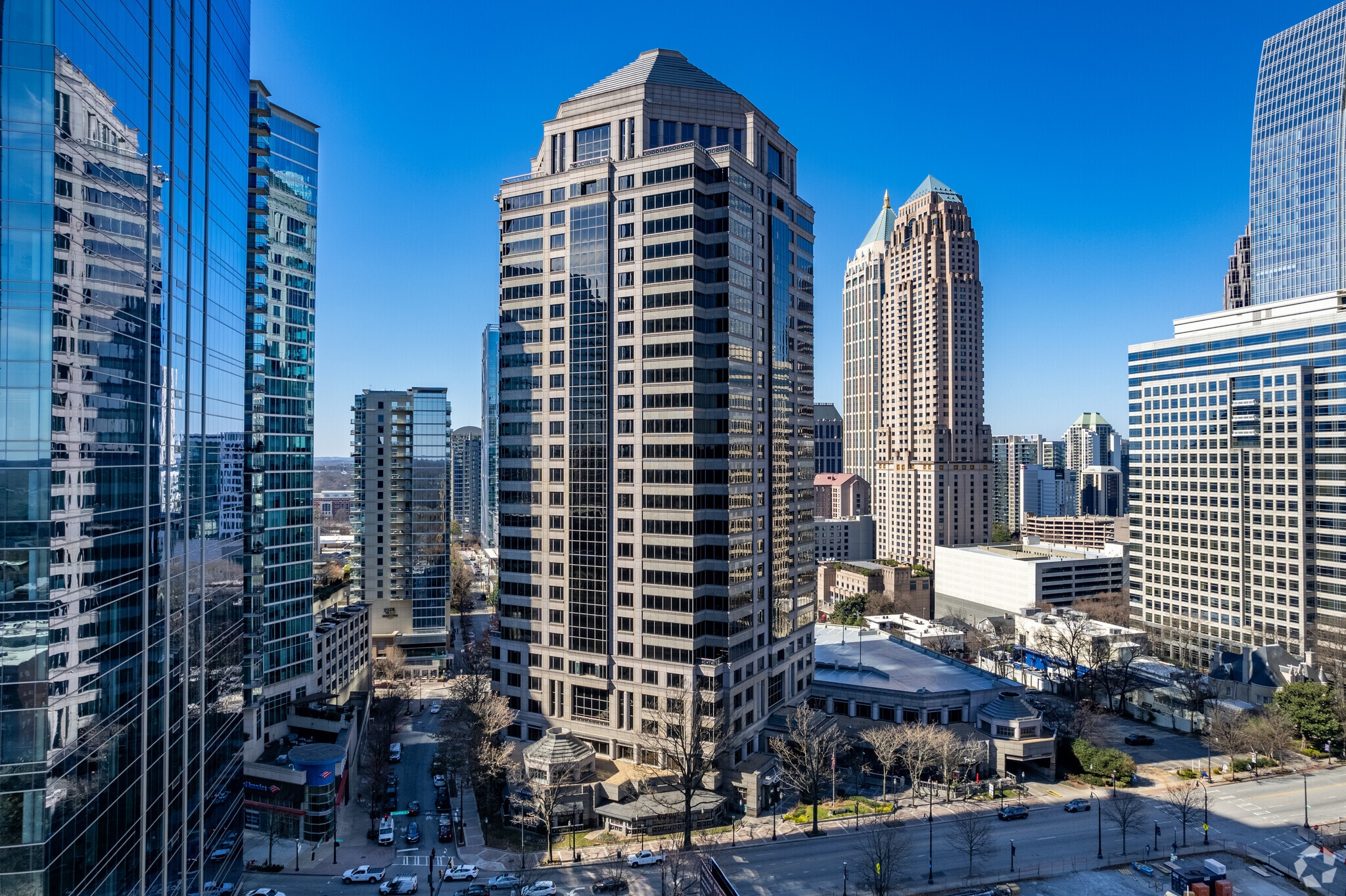 1100 Peachtree St NE, Atlanta, GA to rent Building Photo- Image 1 of 17