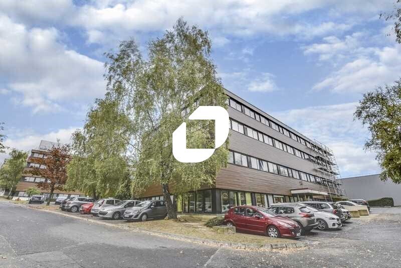 Office in Palaiseau to rent Building Photo- Image 1 of 12