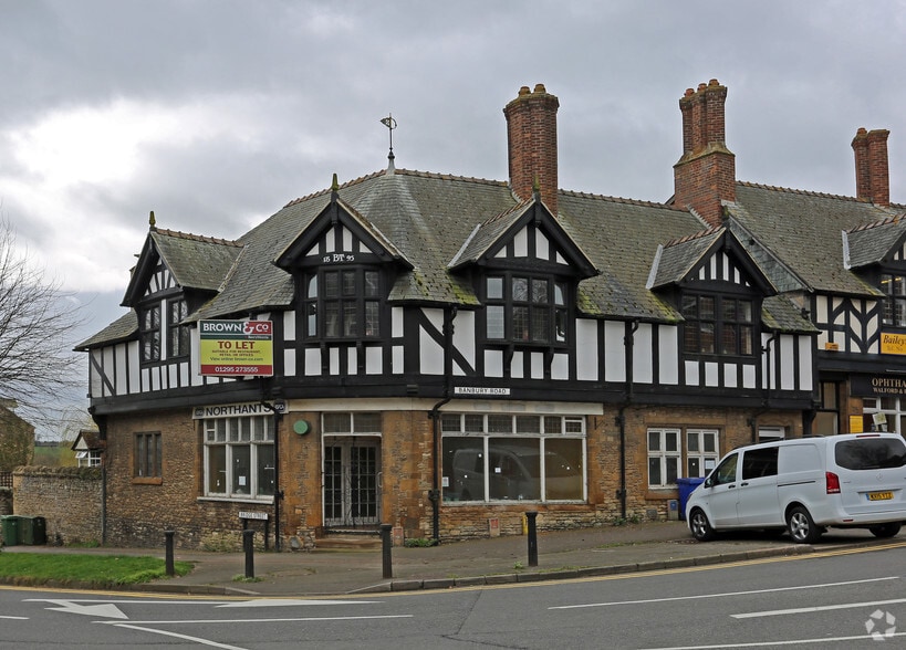 2 Banbury Rd, Brackley for sale - Primary Photo - Image 1 of 1