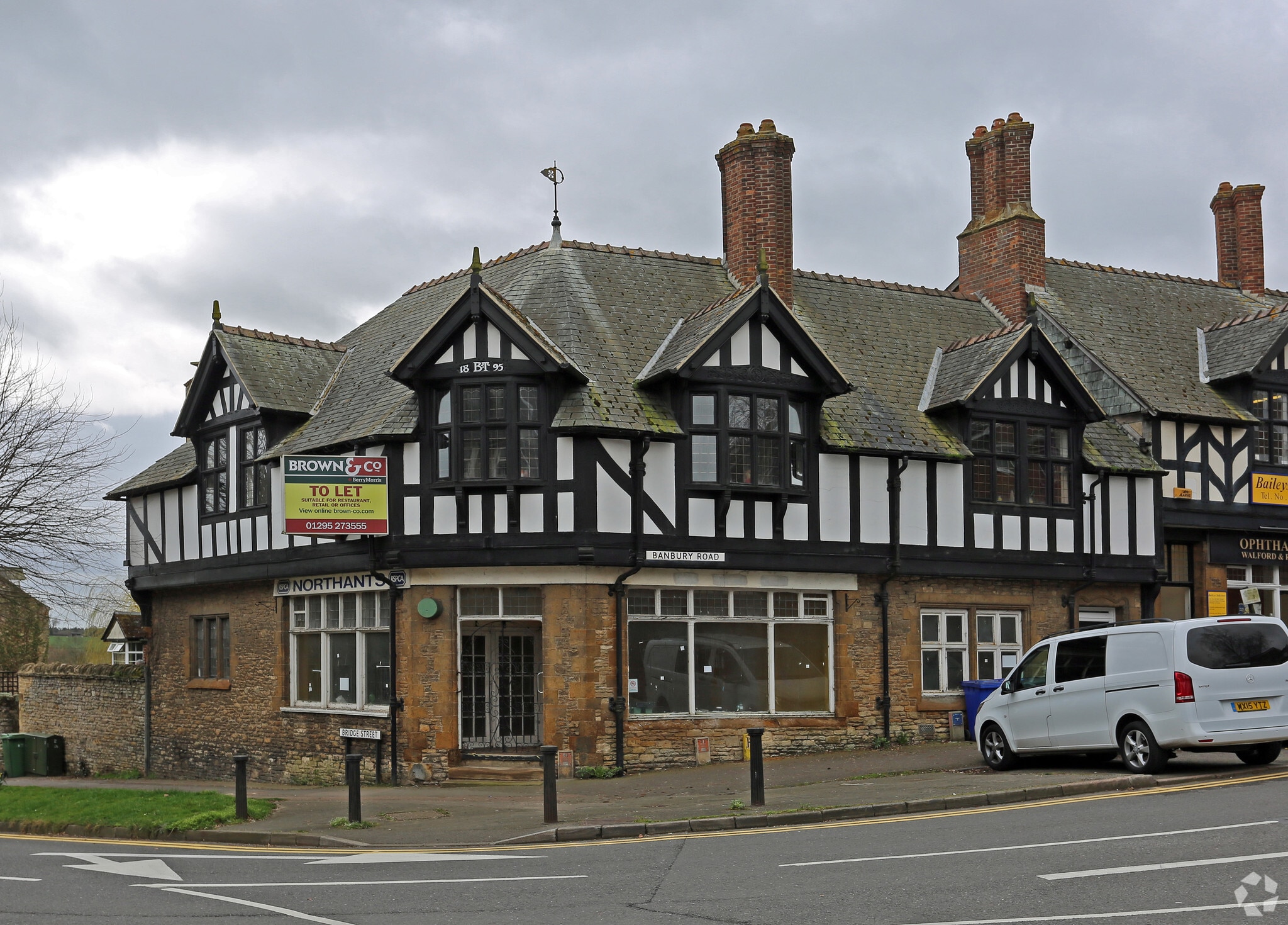 2 Banbury Rd, Brackley for sale Primary Photo- Image 1 of 1